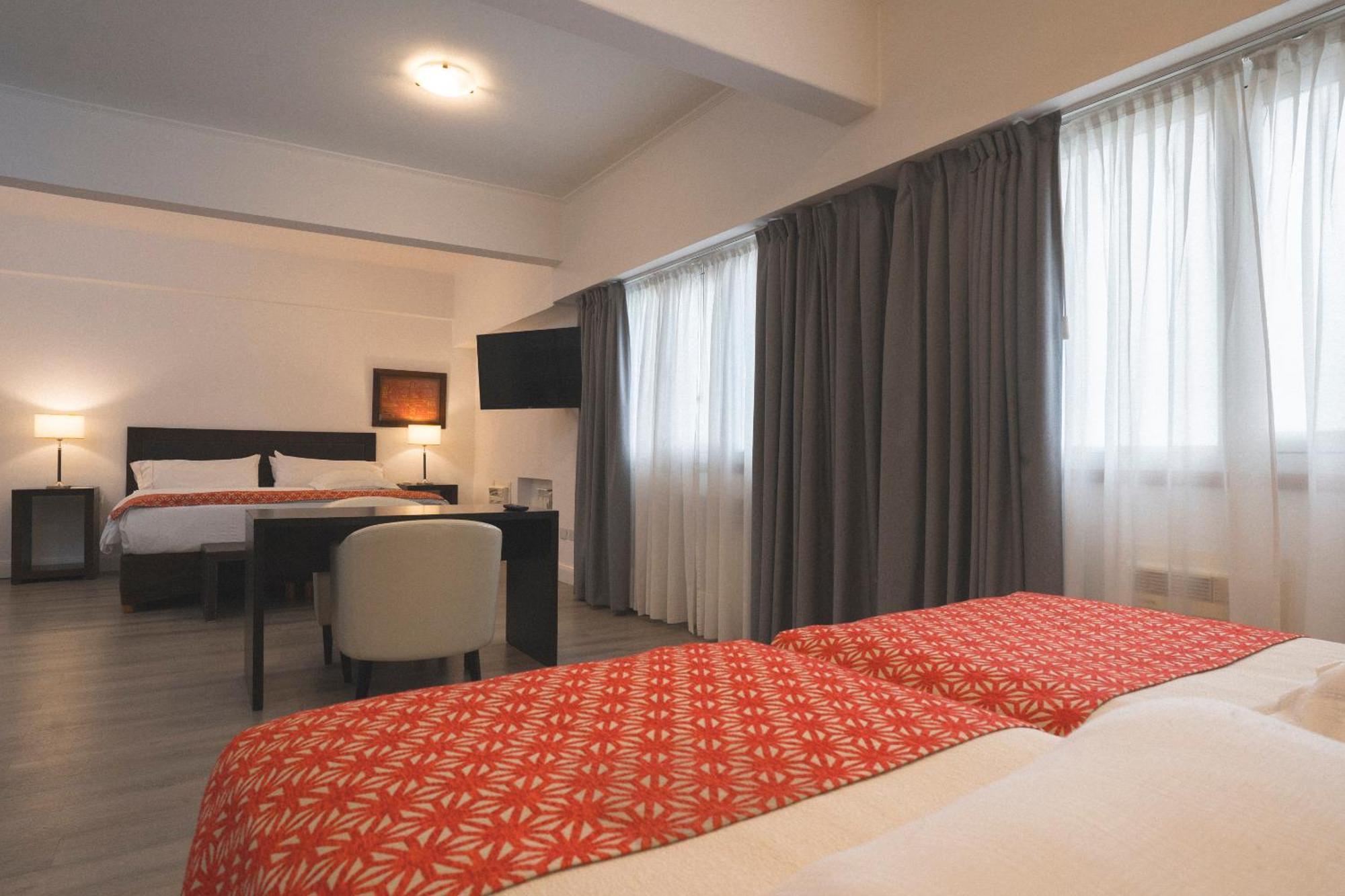 Hotel Tolosa Пуерто Мадрин Стая снимка
